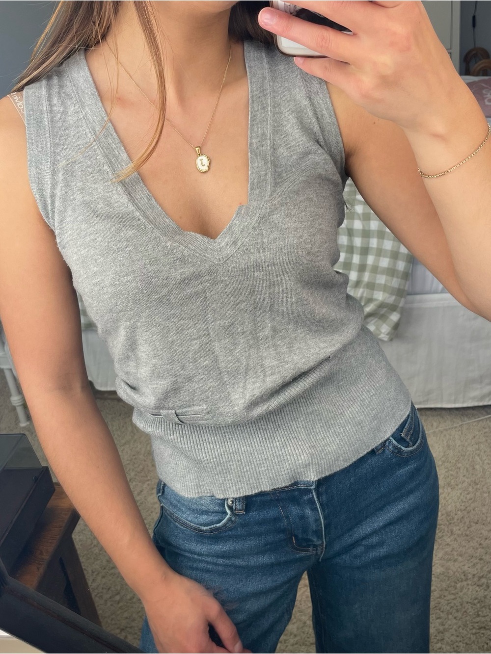Vintage Y2K Grey V-Neck Sweater Vest